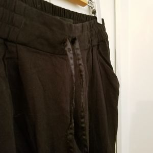 Talula Aritiza | Black Jogger Casual Dress Pants